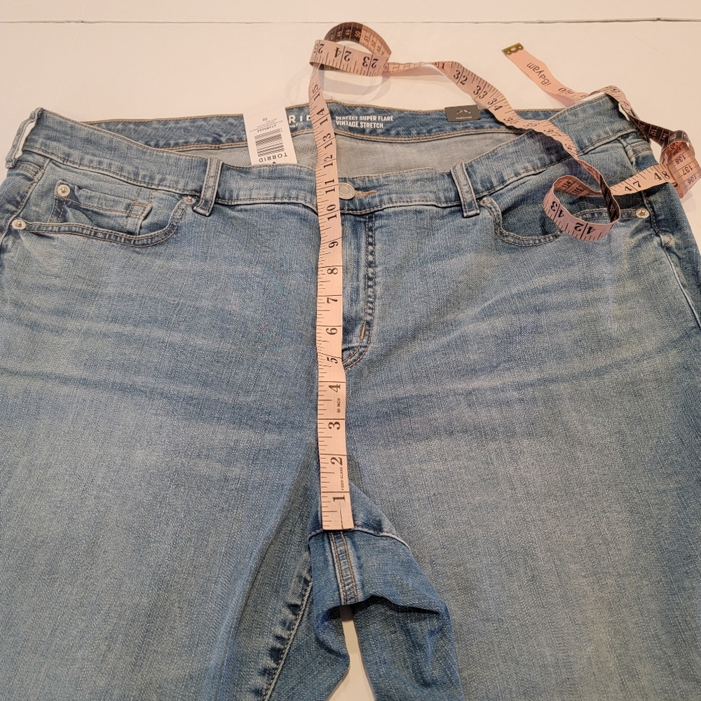 Torrid Perfect Flare Vintage Stretch Mid-Rise Jean Smooth Sailing Size 20 Short - Picture 12 of 17